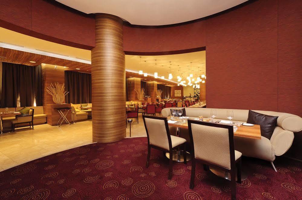 De Convencoes De Talatona Hotell Luanda Exteriör bild